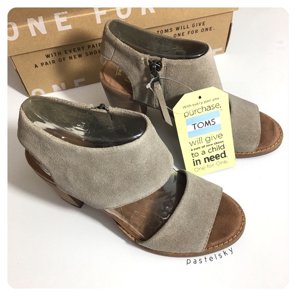 🆕 TOMS majorca suede cutout block heel sandals - Picture 3 of 7